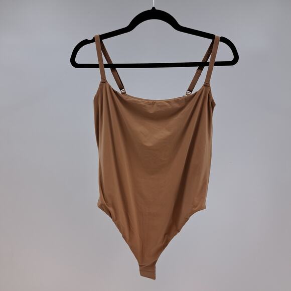 Skims Bodysuit Plus 4X Fits Everybody Adaptive Side Hook Thong Scoop Neck Sienna - Picture 10 of 12